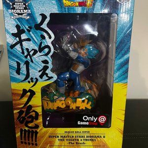 Dragon ball Super Banpresto Diorama- Vegeta And Trunks Statue in Original Box